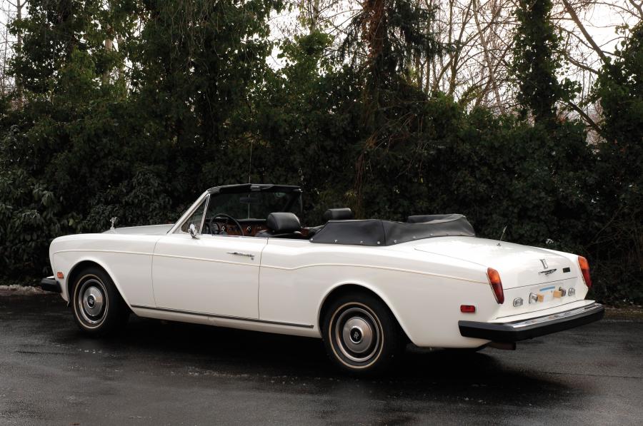  Rolls-Royce Corniche Cabriolet 1976 года  (фото 8 из 14)